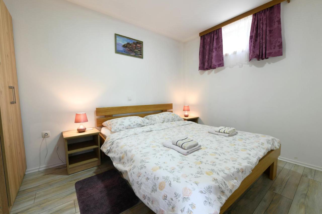Apartman Jakov Rakovica Eksteriør billede